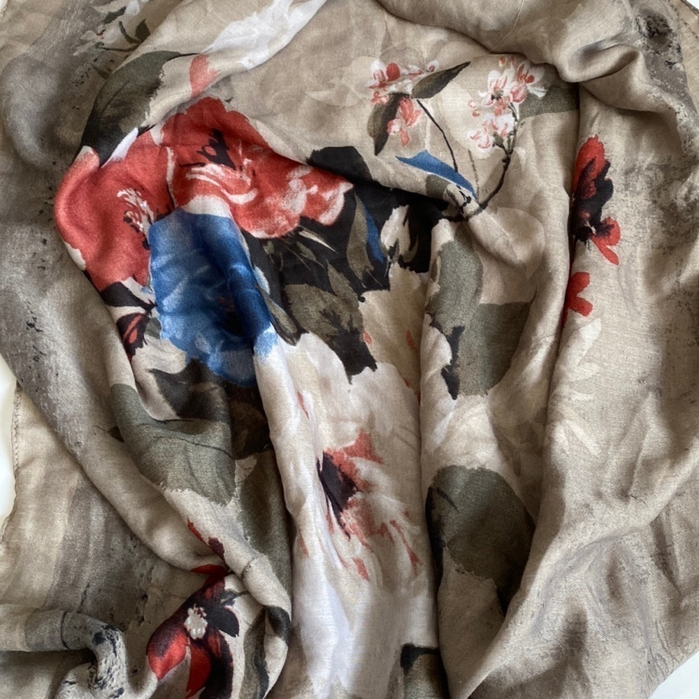 Lulla taupe floral print semi sheer scarf wrap NWT